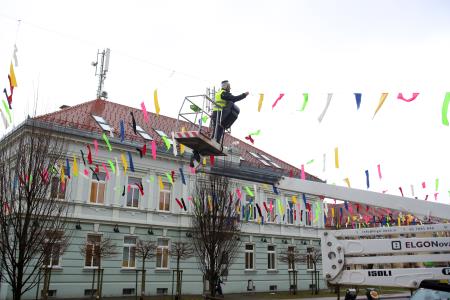 PUSTNA OKRASITEV CERKNICE 04 FOTO LJUBO VUKELIČ